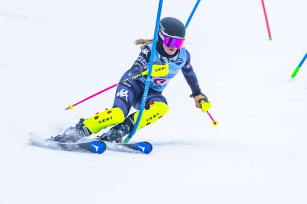 Moe, Peterson dominate the competition in U16 West Region Alpine Championships